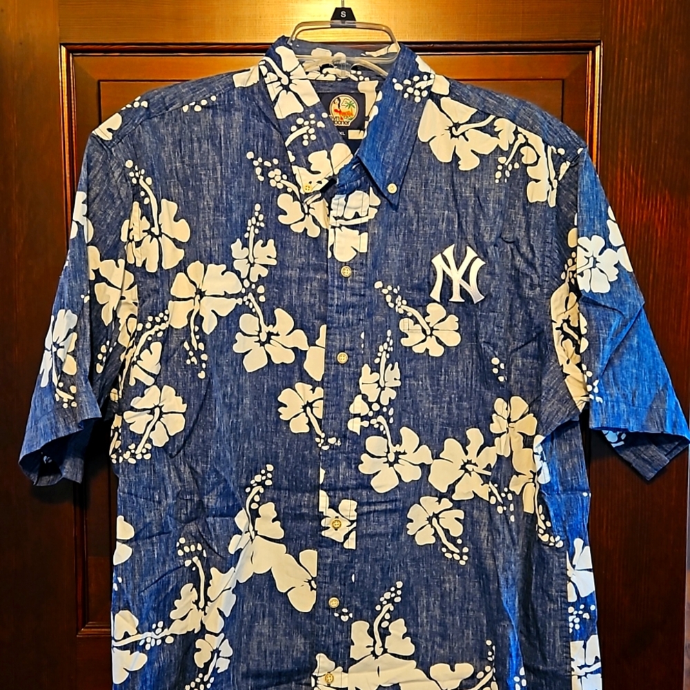 Men's Hawaiian Yankees Shirt, Size XL